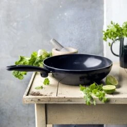 GreenPan Cambridge Wokpan 28cm - Zwart - Inductie - PFAS-vrij -Keuken Potten Winkel 1200x1199 4