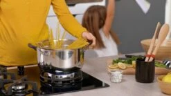 Tefal Cook & Cool E493S6 - Set 3-delig (kookpan 20/24 + Steelpan 16) 35 Tefal Cook & Cool E493S6 - Set 3-delig (kookpan 20/24 + Steelpan 16) -Keuken Potten Winkel 1200x674 22