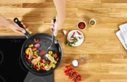 Tefal Easy Chef Koekenpan - Ø 24 Cm -Keuken Potten Winkel 1200x782 3