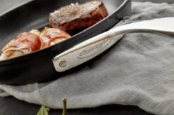 Demeyere Alu Pro Dura Glide Koekenpan - Ø 24 & Ø 28cm - Titanium 14 Demeyere Alu Pro Dura Glide Koekenpan - Ø 24 & Ø 28cm - Titanium -Keuken Potten Winkel 1200x799 33