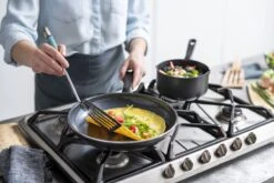 GreenPan Memphis Keramische Koekenpannenset - Ø24 + Ø28 Cm - PFAS-vrij -Keuken Potten Winkel 1200x800 80